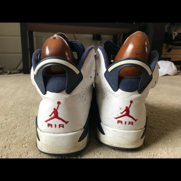 Air Jordan 6 - Picture 2 of 4
